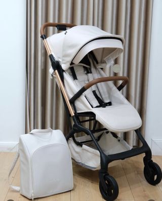 Super ľahký športový kočík @nananofficial pre bábätká na prechádzky alebo cestovanie 🚗. Mini športový kočík je vďaka...